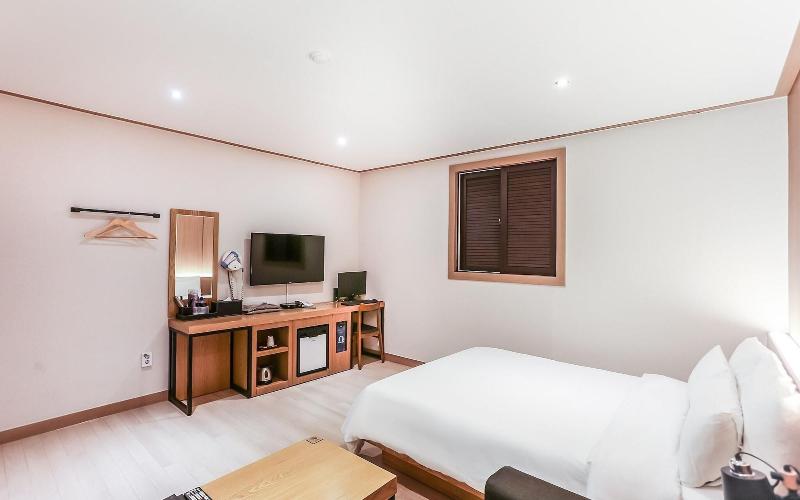 Gangneung The Sharp Hotel image