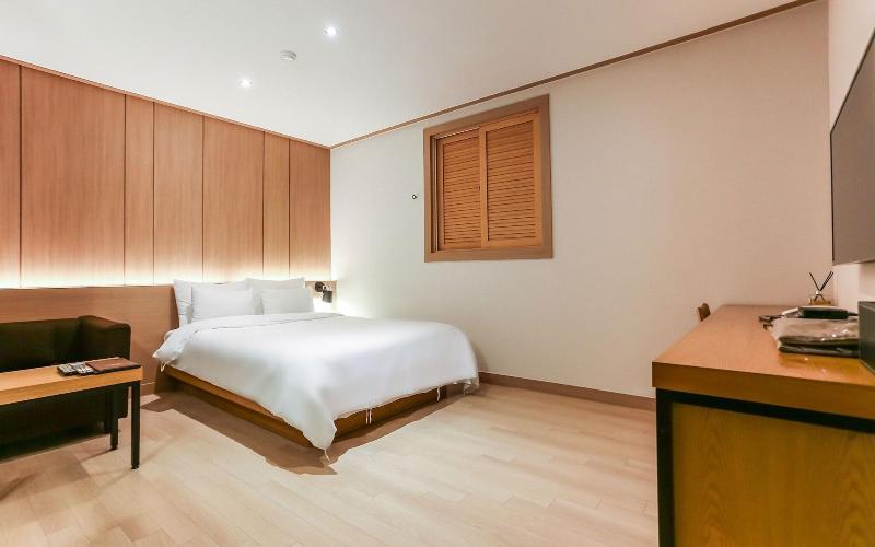Gangneung The Sharp Hotel image