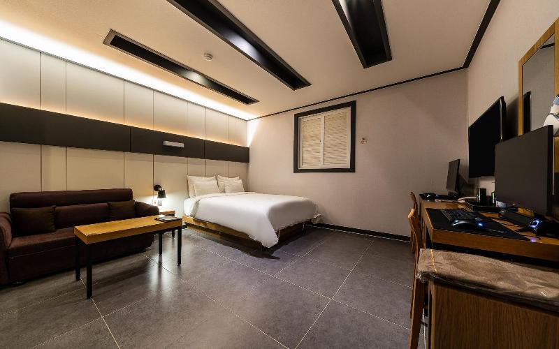 Gangneung The Sharp Hotel image