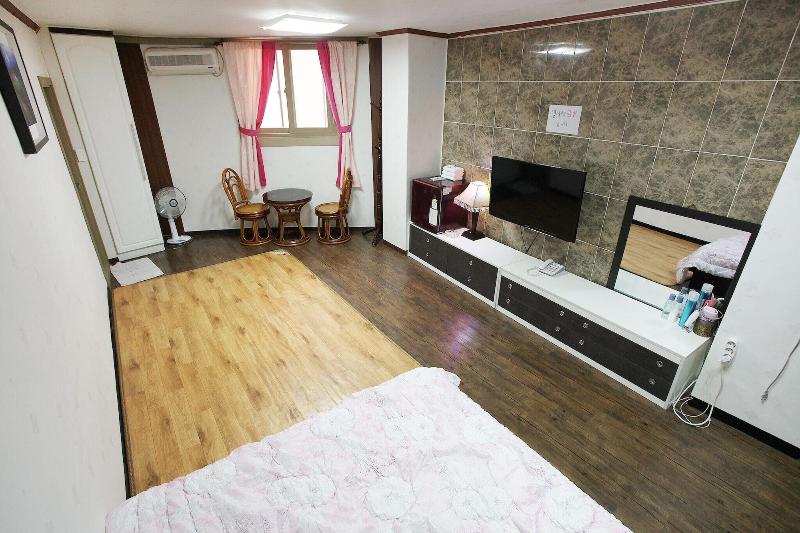 Jeju Yeongsung Motel image