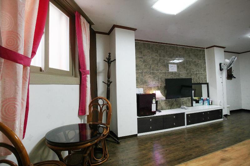 Jeju Yeongsung Motel image