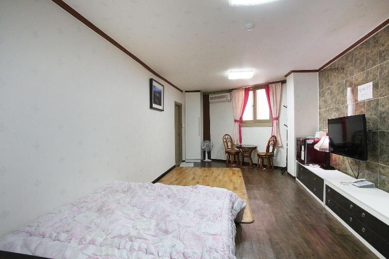 Jeju Yeongsung Motel image
