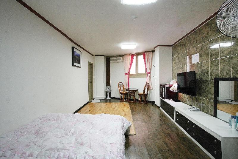 Jeju Yeongsung Motel image