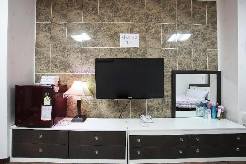 Jeju Yeongsung Motel image