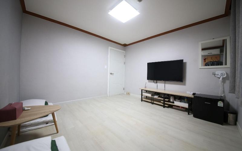 Gangneung J Block Motel image