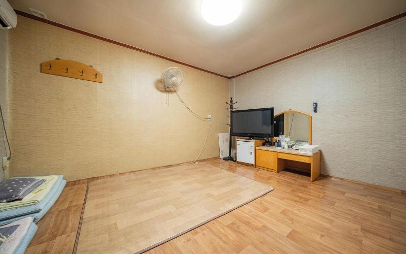 Gangneung Ewha Motel image