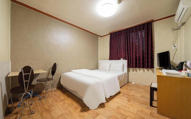 Gangneung Ewha Motel image