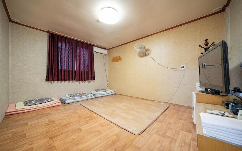 Gangneung Ewha Motel image