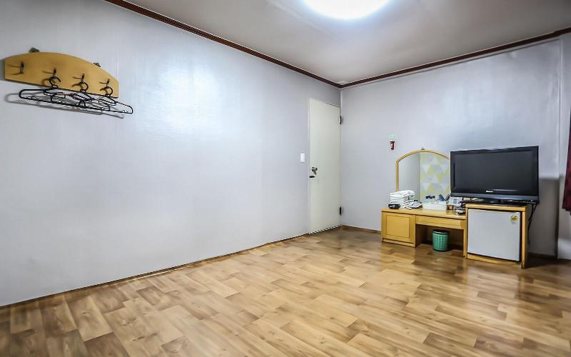 Gangneung Ewha Motel image