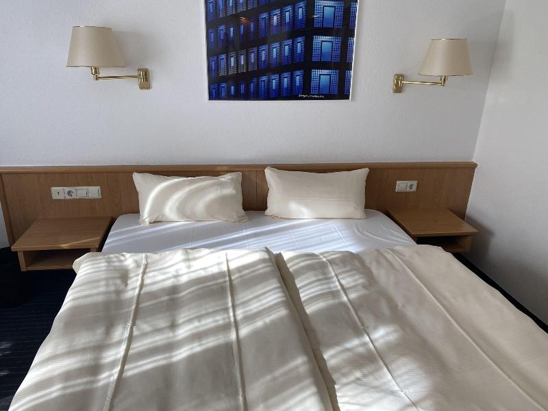 Mirage City Hotel Stuttgart image