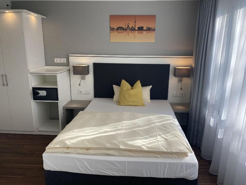 Mirage City Hotel Stuttgart image