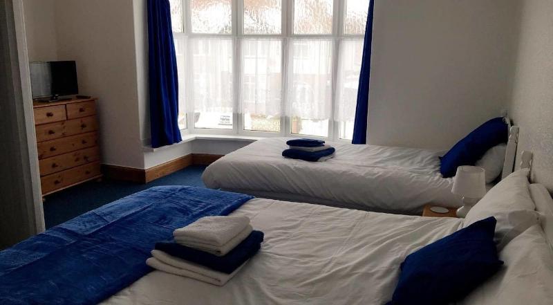 Whiteways Hotel image