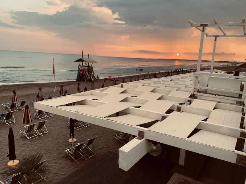 Hotel Tirreno image