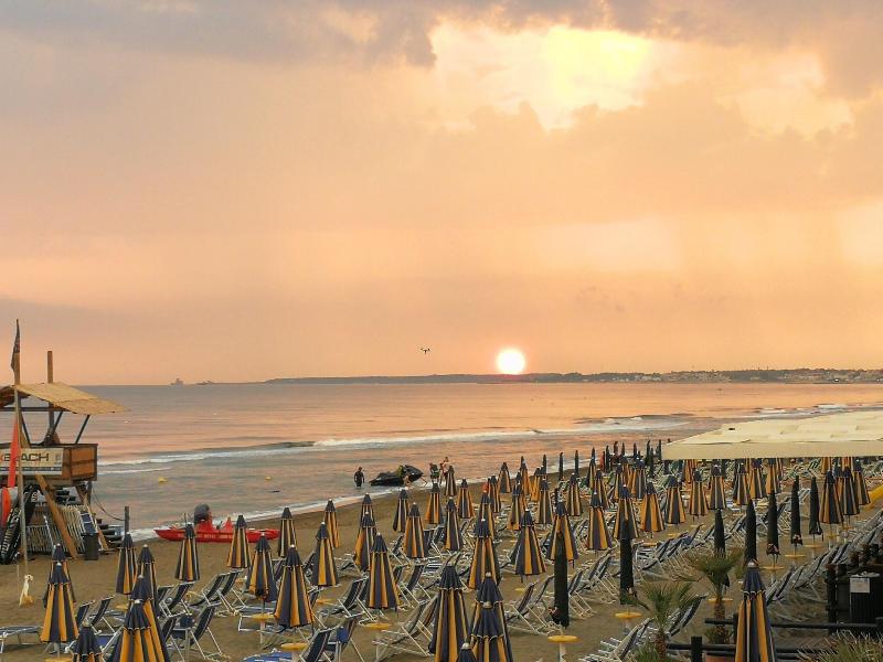 Hotel Tirreno image
