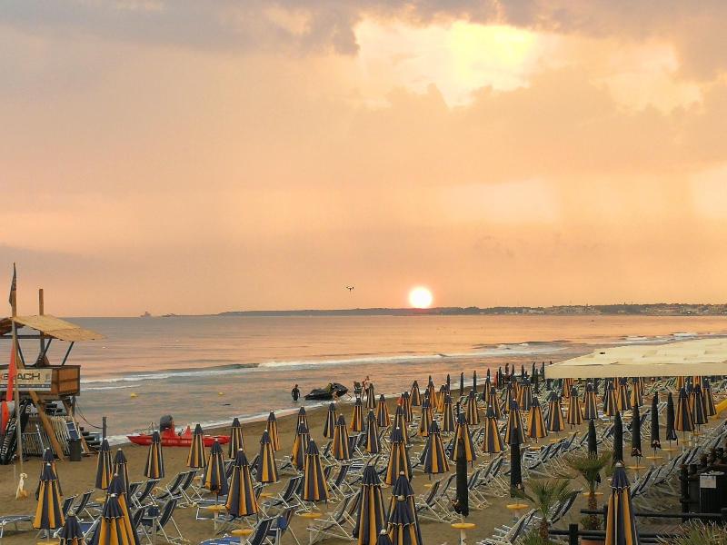 Hotel Tirreno image