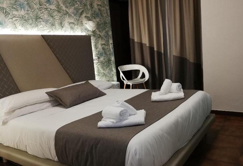 Hotel Tirreno image