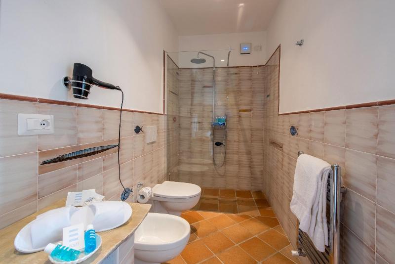 Villa Anfitrite image