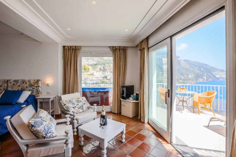 Villa Anfitrite image