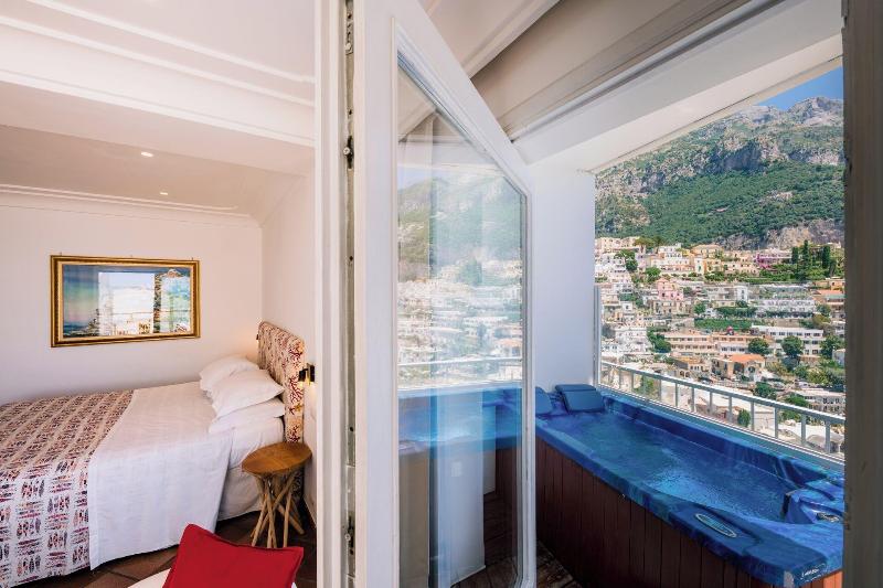 Villa Anfitrite image