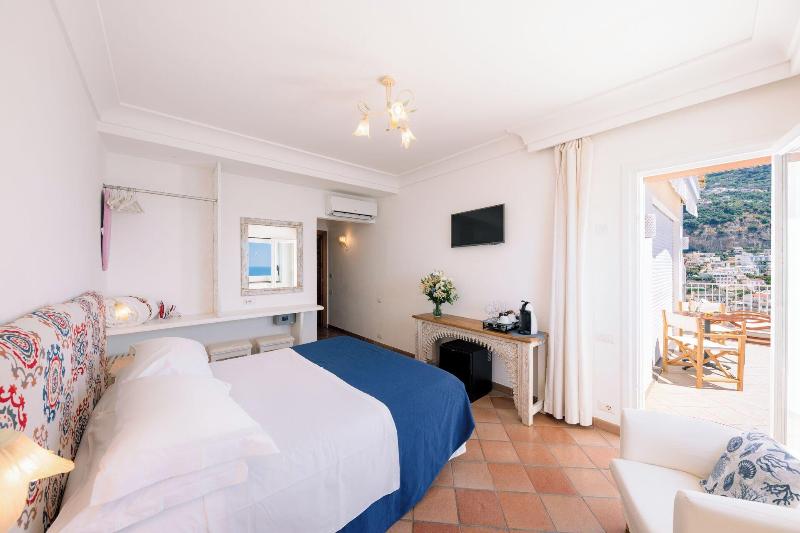 Villa Anfitrite image