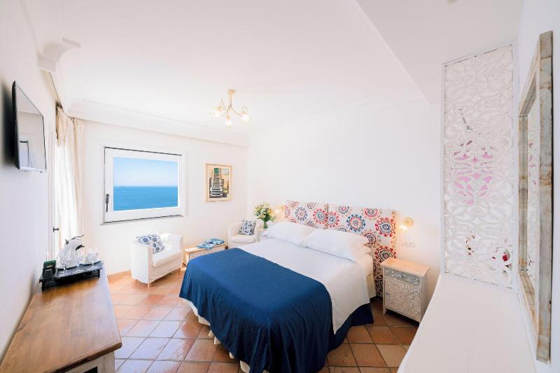 Villa Anfitrite image