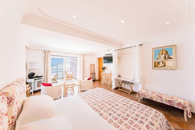 Villa Anfitrite image