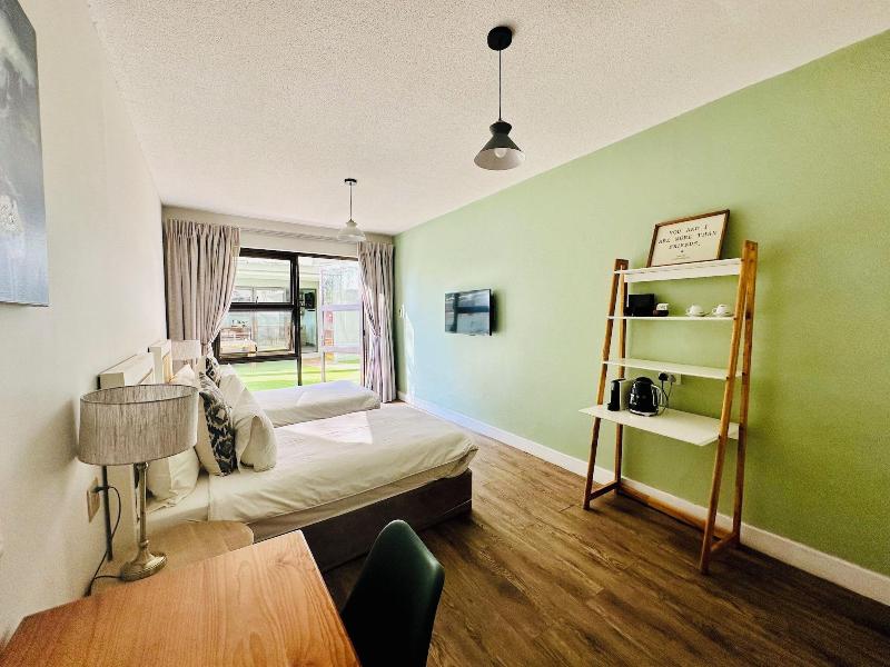 Little Forest Garden Retreat Guesthouse image