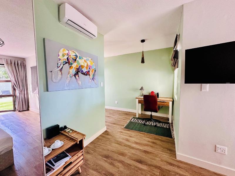 Little Forest Garden Retreat Guesthouse image