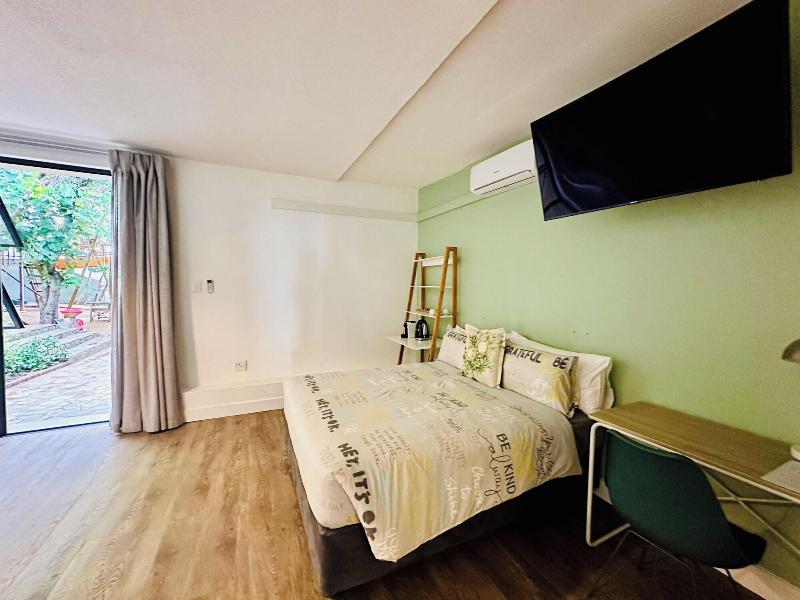 Little Forest Garden Retreat Guesthouse image