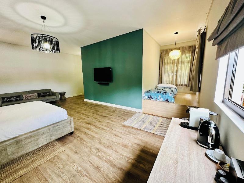 Little Forest Garden Retreat Guesthouse image