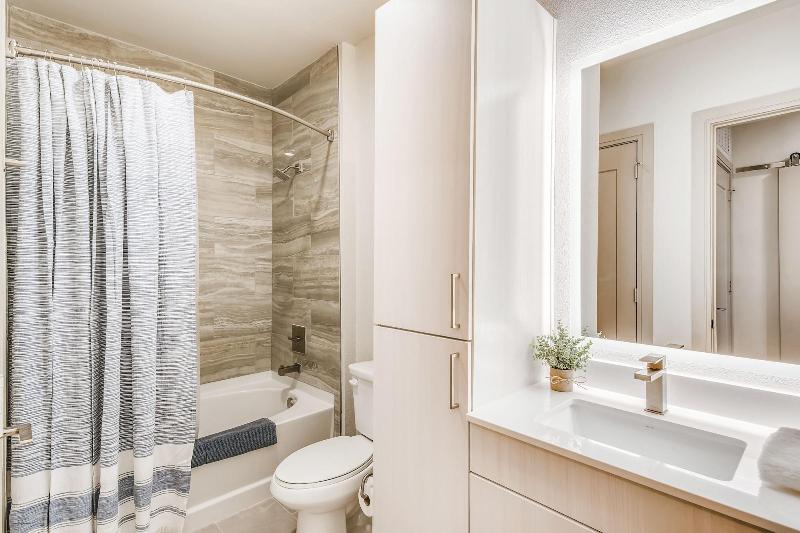 Sentral East Austin 1614 image