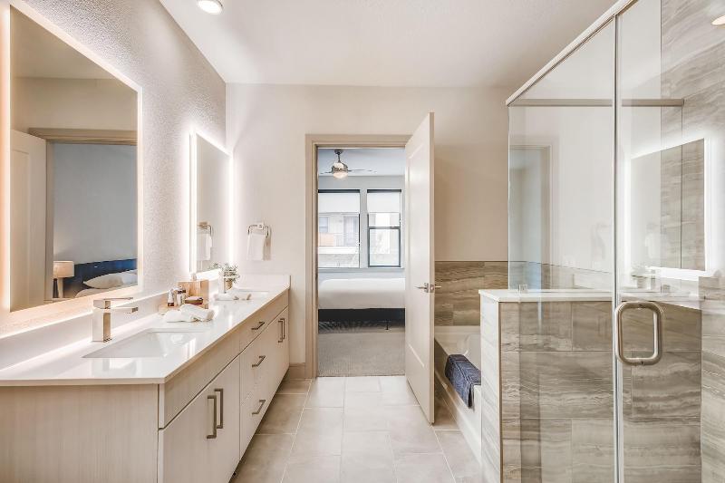Sentral East Austin 1614 image