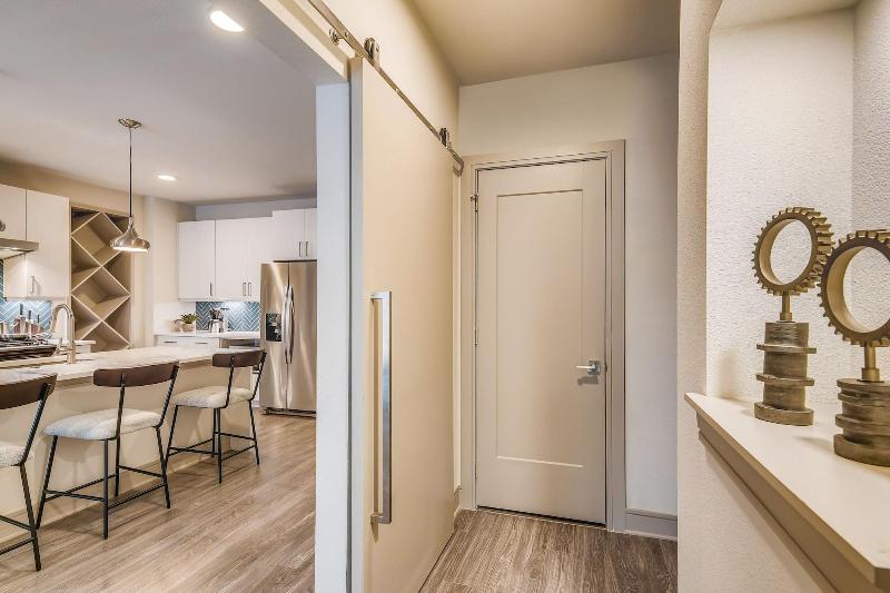 Sentral East Austin 1614 image