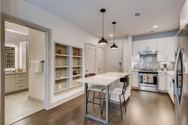 Sentral East Austin 1614 image