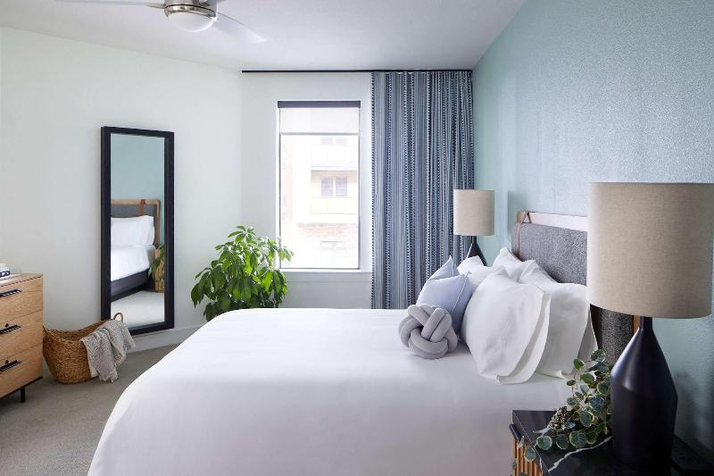 Sentral East Austin 1614 image