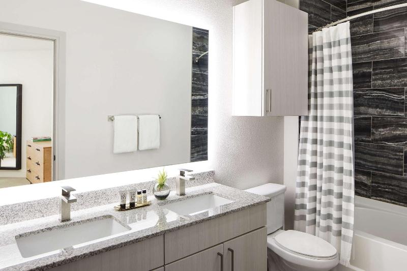 Sentral East Austin 1614 image