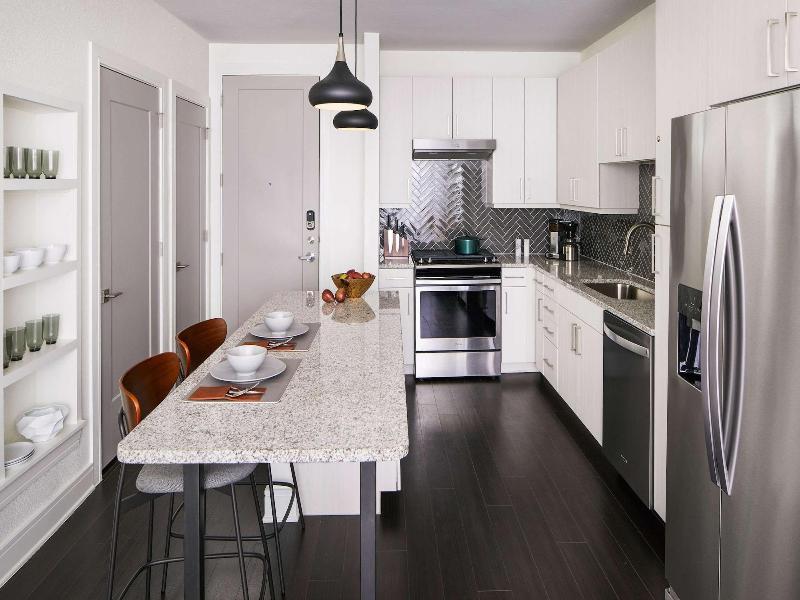 Sentral East Austin 1614 image