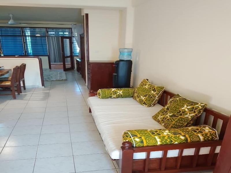 Qua Bruce Apartment image