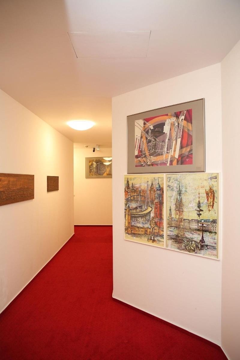 Twinhof image