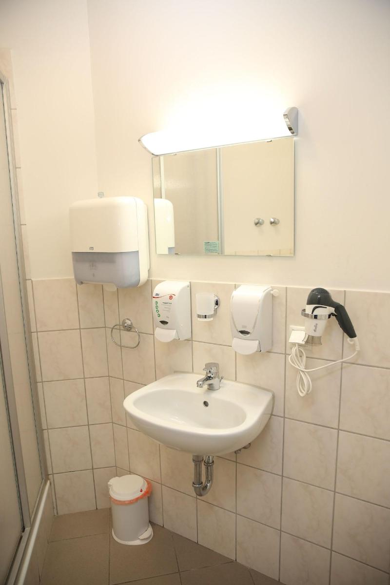 Twinhof image