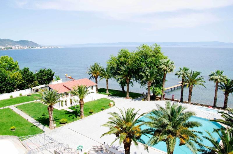 Serenita Beach Hotel — main photo