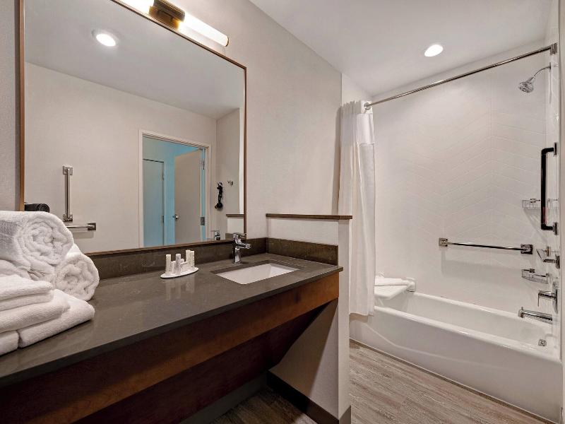 DOUBLE KING SIZE BED — photo 12