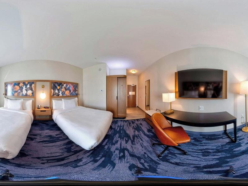 DOUBLE TWO QUEEN BEDS