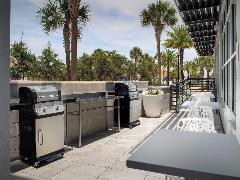 Element Jacksonville Beach — photo 10