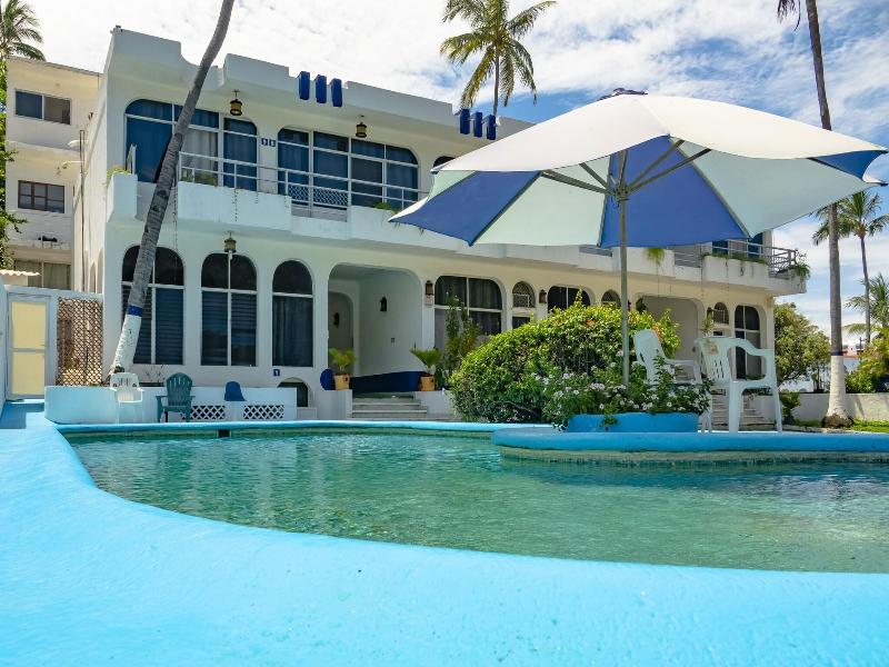 Suites Playa La Audiencia image