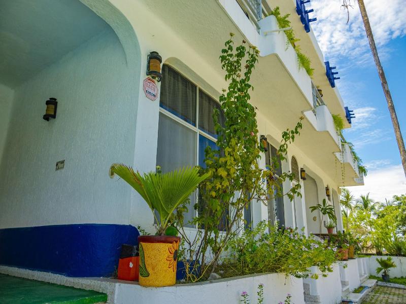 Suites Playa La Audiencia image