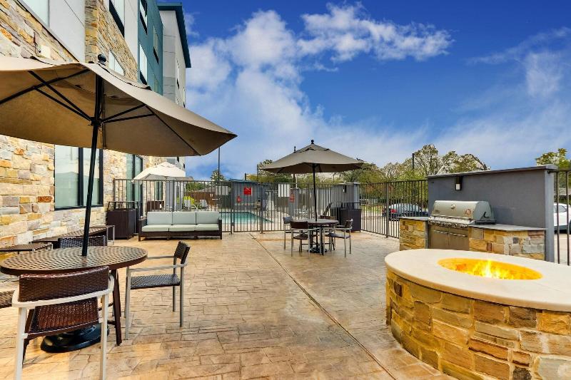 TownePlace Suites by Marriott Houston I-10 East image