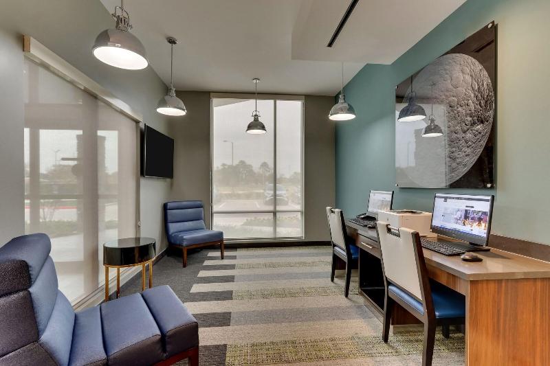 TownePlace Suites by Marriott Houston I-10 East image