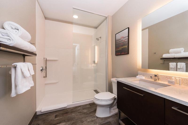 TownePlace Suites by Marriott Houston I-10 East image