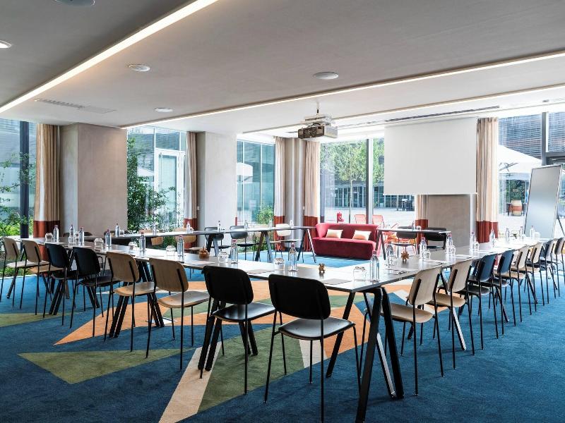 Renaissance Bordeaux Hotel image